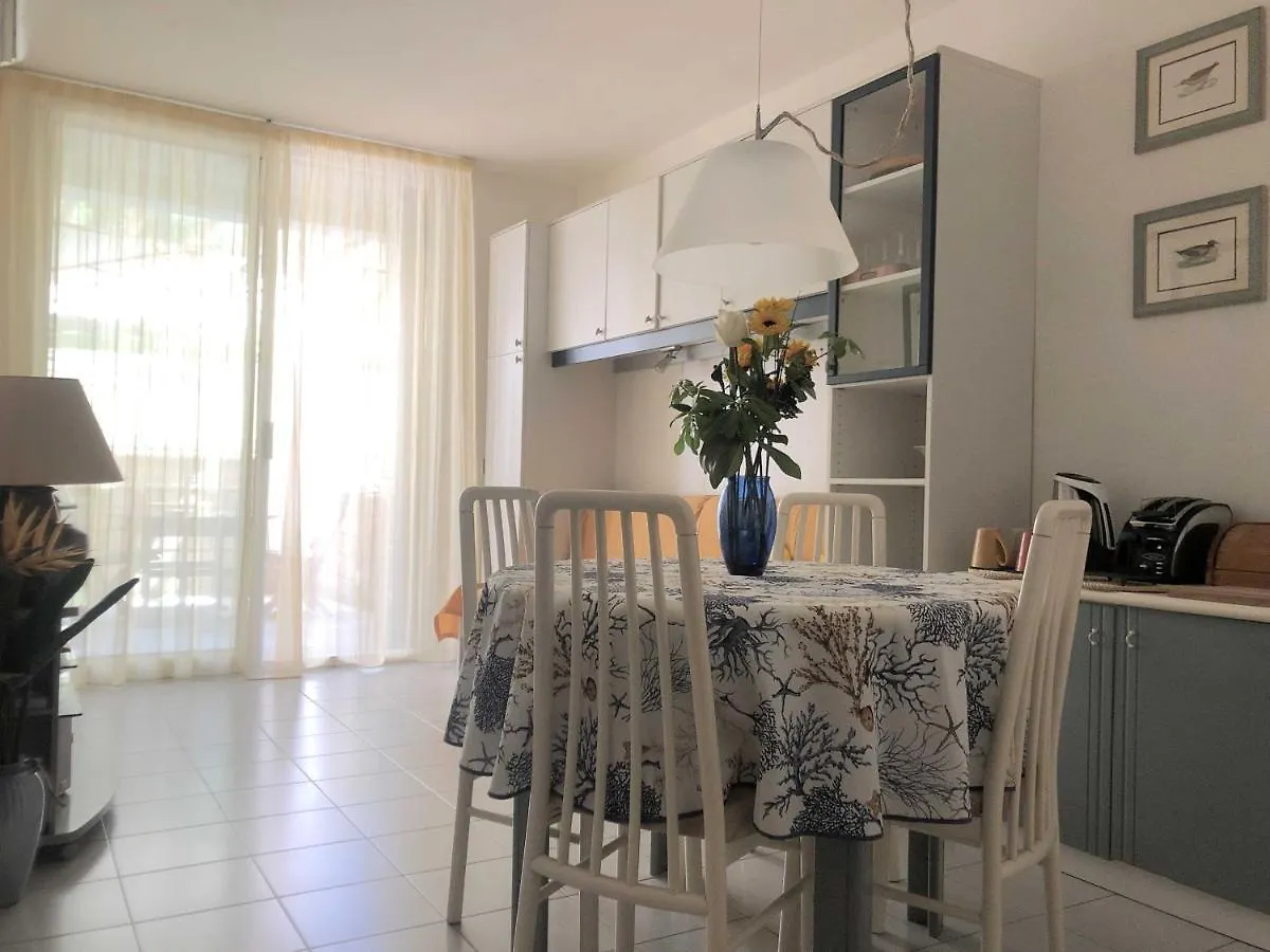 Confortevole Bilocale Giardino Doppio Parcheggio Punta Ala Itálie