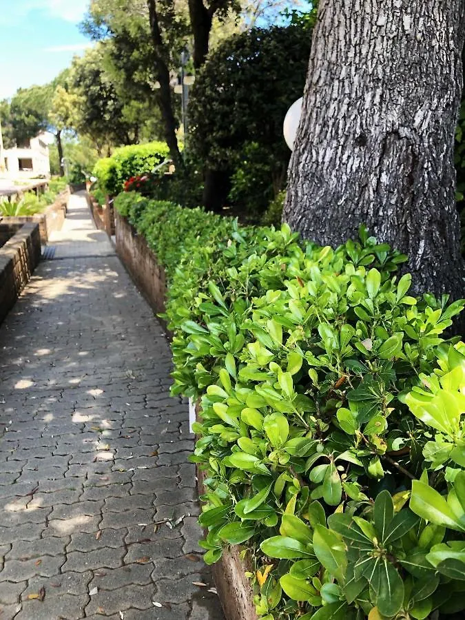 Confortevole Bilocale Giardino Doppio Parcheggio Punta Ala Apartment