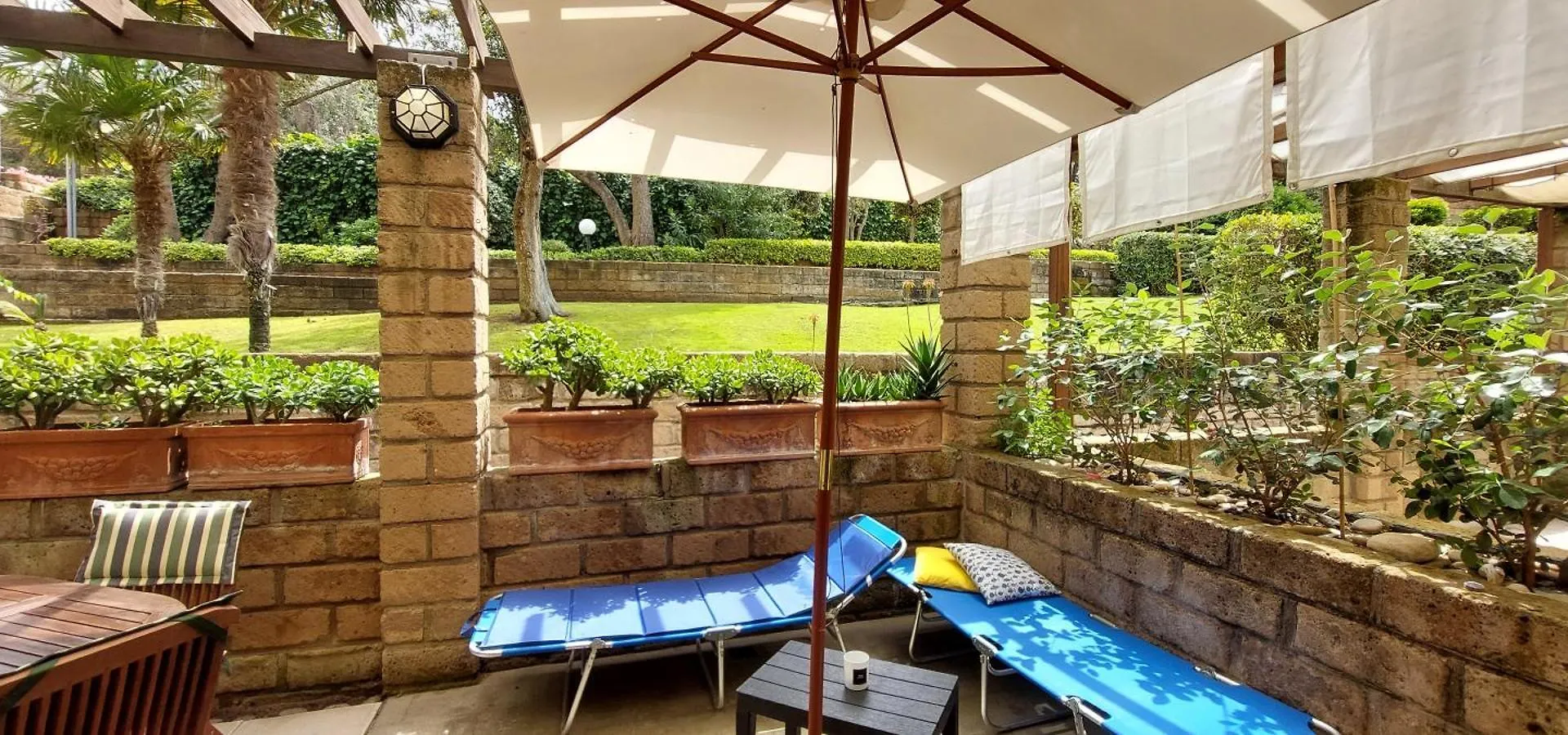 Confortevole Bilocale Giardino Doppio Parcheggio Punta Ala